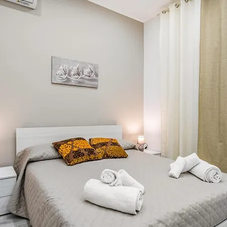 Guesthost - Luna Piena Apartmán *