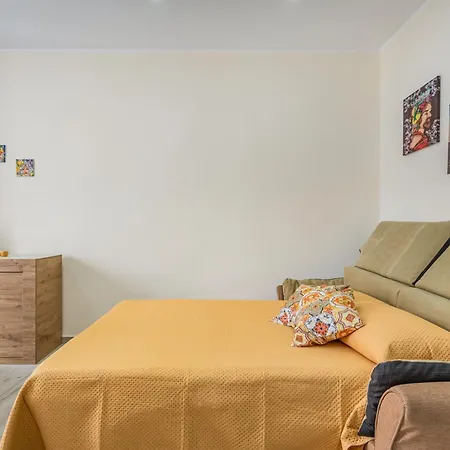Apartmán Guesthost - Luna Piena